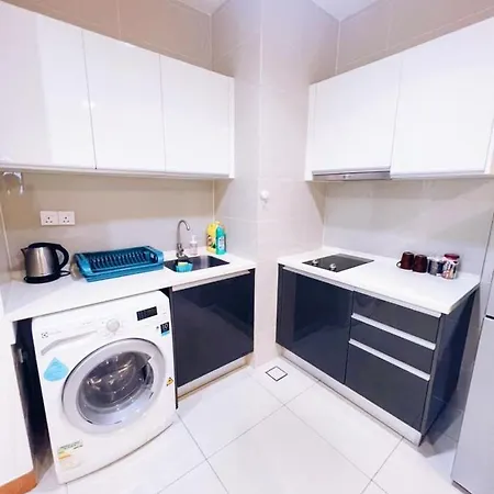 Connected Train 1 Bedroom Above Mall-16 Kuala Lumpur Exterior photo