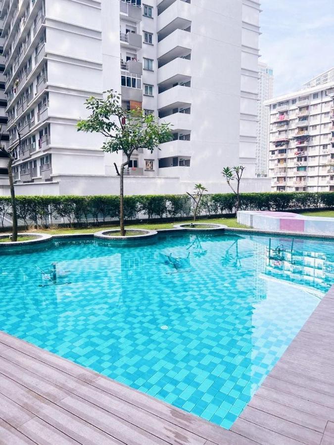 Connected Train 1 Bedroom Above Mall-16 * Kuala Lumpur
